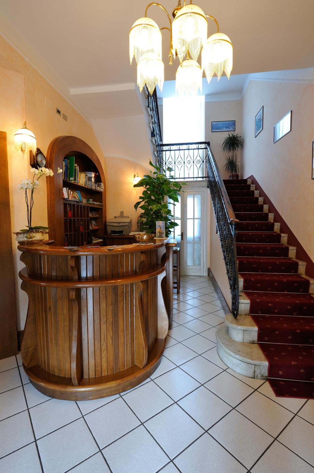 Hotel Mon Toc Stresa