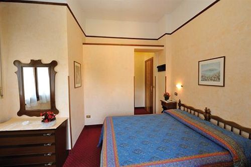 Mon Toc 2* Stresa