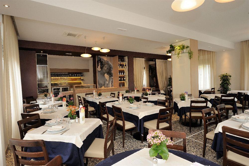 Mon Toc Hotel 2*